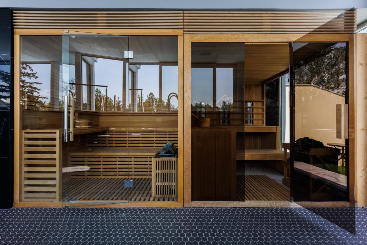 Villa Bauhaus Wellness Apartman ชิโอฟก ภายนอก รูปภาพ